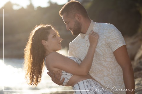 Romantic couple shoot by the sea with Emeline and Clément