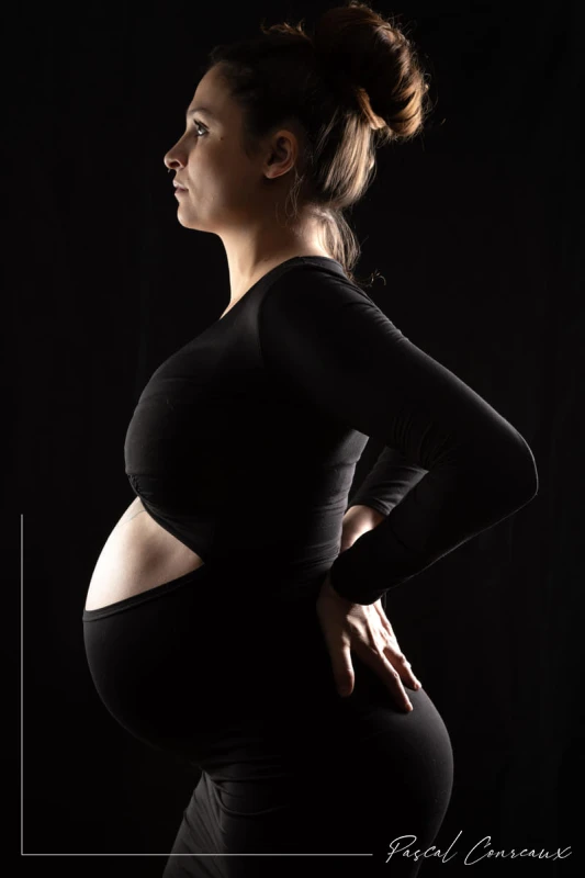 Photographe grossesse femme enceinte à Cadolive Bouches du Rhône 13 