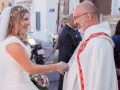 Photographe de mariage à l'église de Marseille