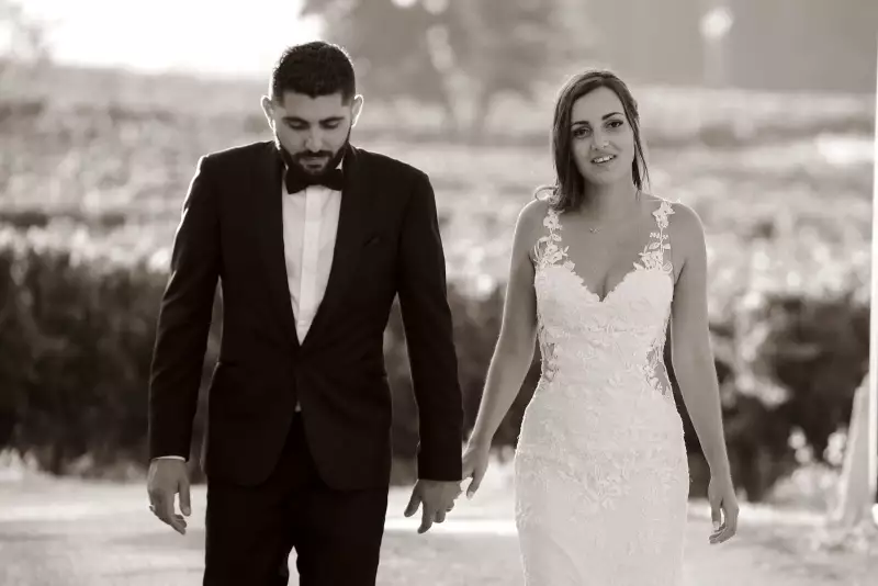 photographe mariage armenien le mas des aureliens photos de couple maries