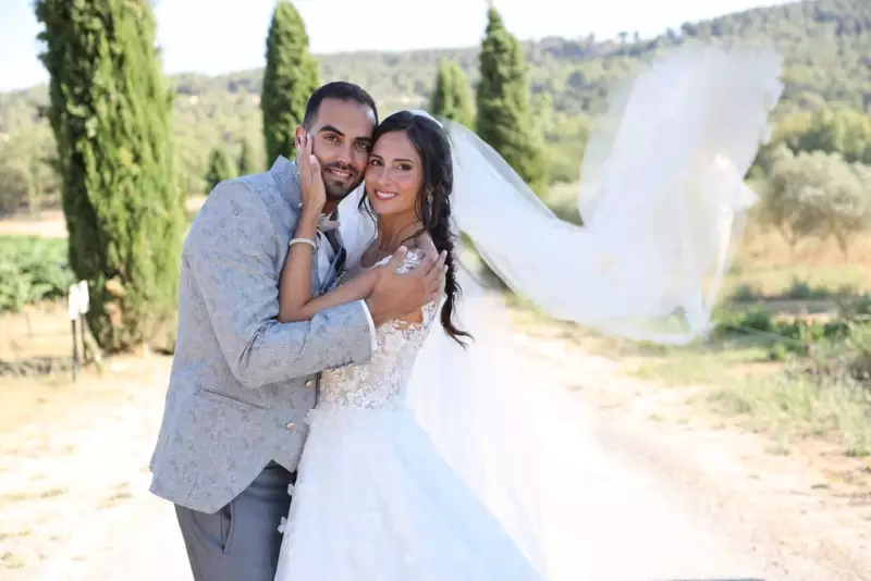 Photographe de mariage - séance photos couple à Peypin