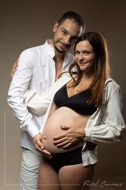 img web683x1024 photographe couple grossesse femme enceinte aix en provence