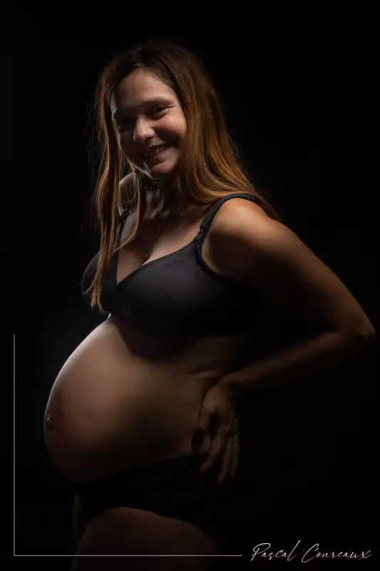 Photographe Grossesse Femme Enceinte Aix-en-Provence