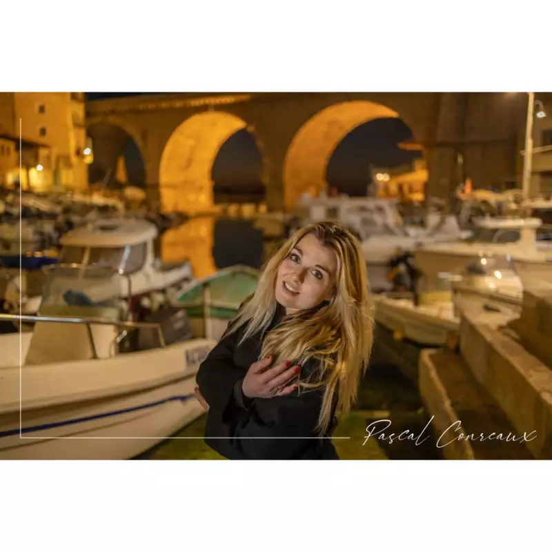 Photographe Shooting Femme Vallon des Auffes à Marseille Bouches du Rhône 13