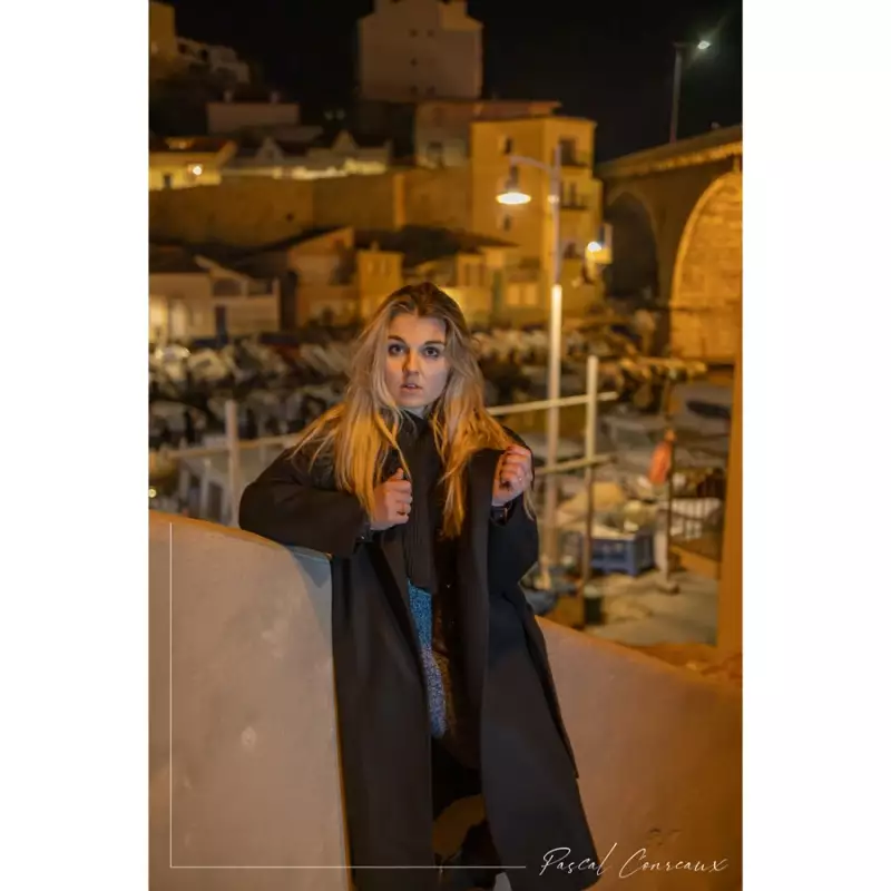 Photographe Shooting Femme Vallon des Auffes à Marseille Bouches du Rhône 13