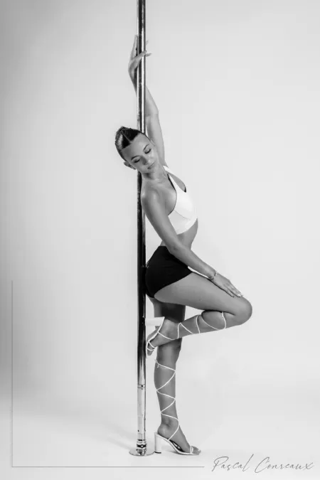 imgrnb photographe shooting studio pole dance rousset