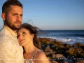 Photographe pour séance photos couple en extérieur en bord de mer